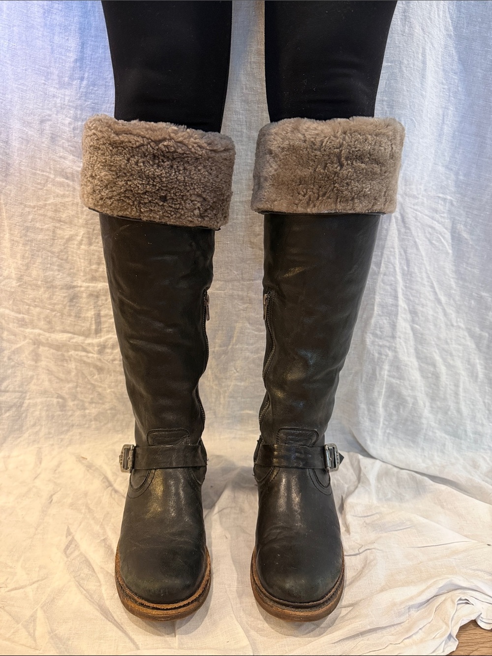 Frye Valerie shearling lined boots size 7.5